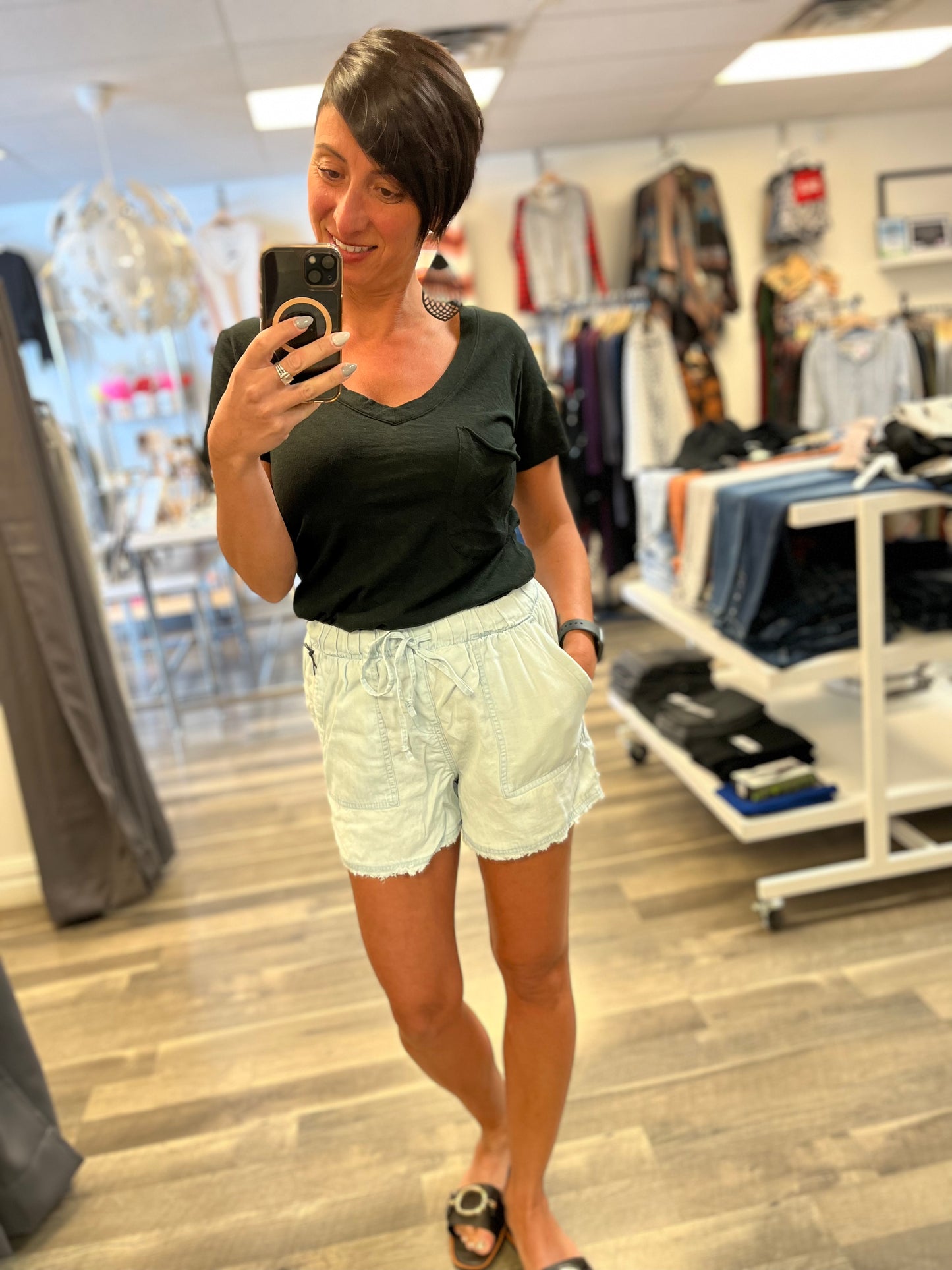 Dex Bleach Wash Frayed Shorts