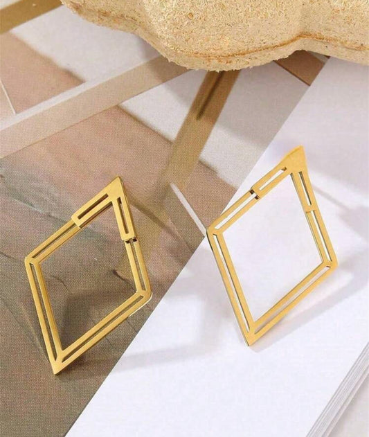 Geometric Cutout Diamond Shape Earrings